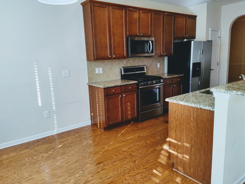 320 Hammond Oak Ln - Photo 3 of 18