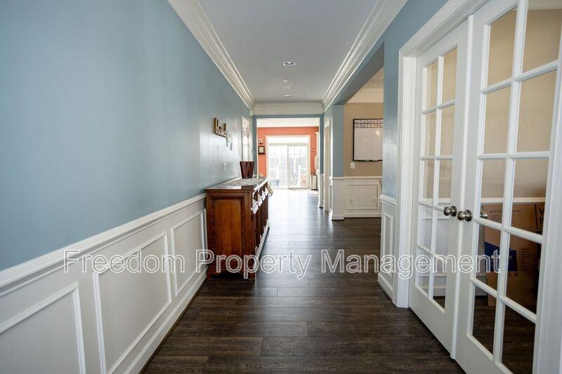 2425 Morgans Point Dr - Photo 3 of 50