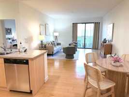 featured image of 88 Bush St #B3152