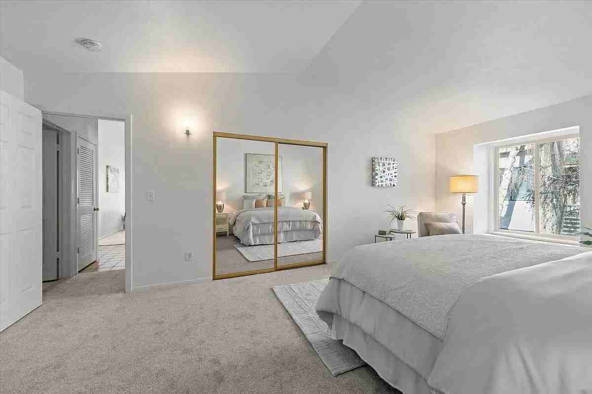 2392 N Main St #E1 - Photo 6 of 12