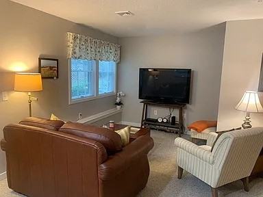 56 Amity Pl - Photo 3 of 12