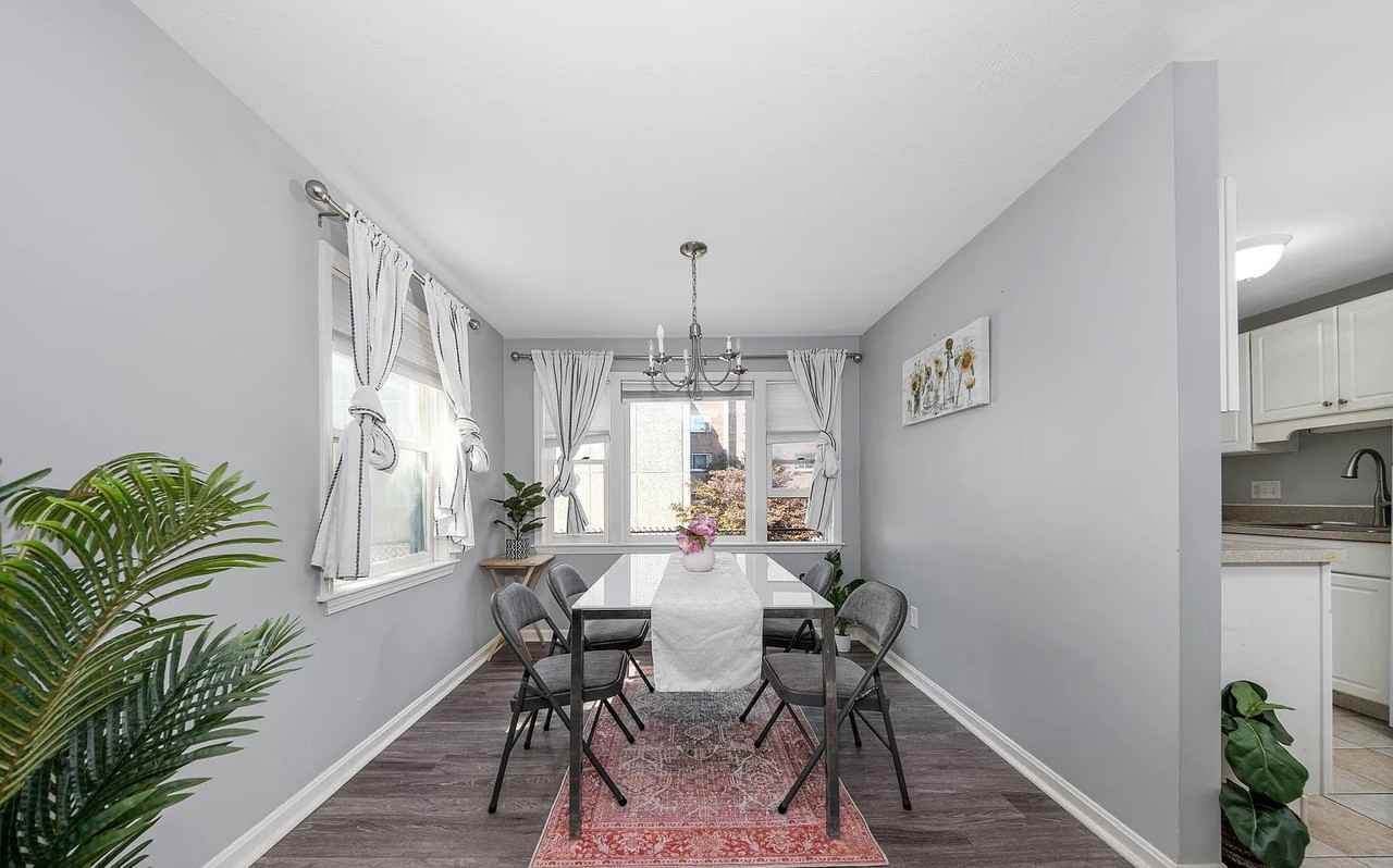 25 Rockland St - Photo 5 of 9