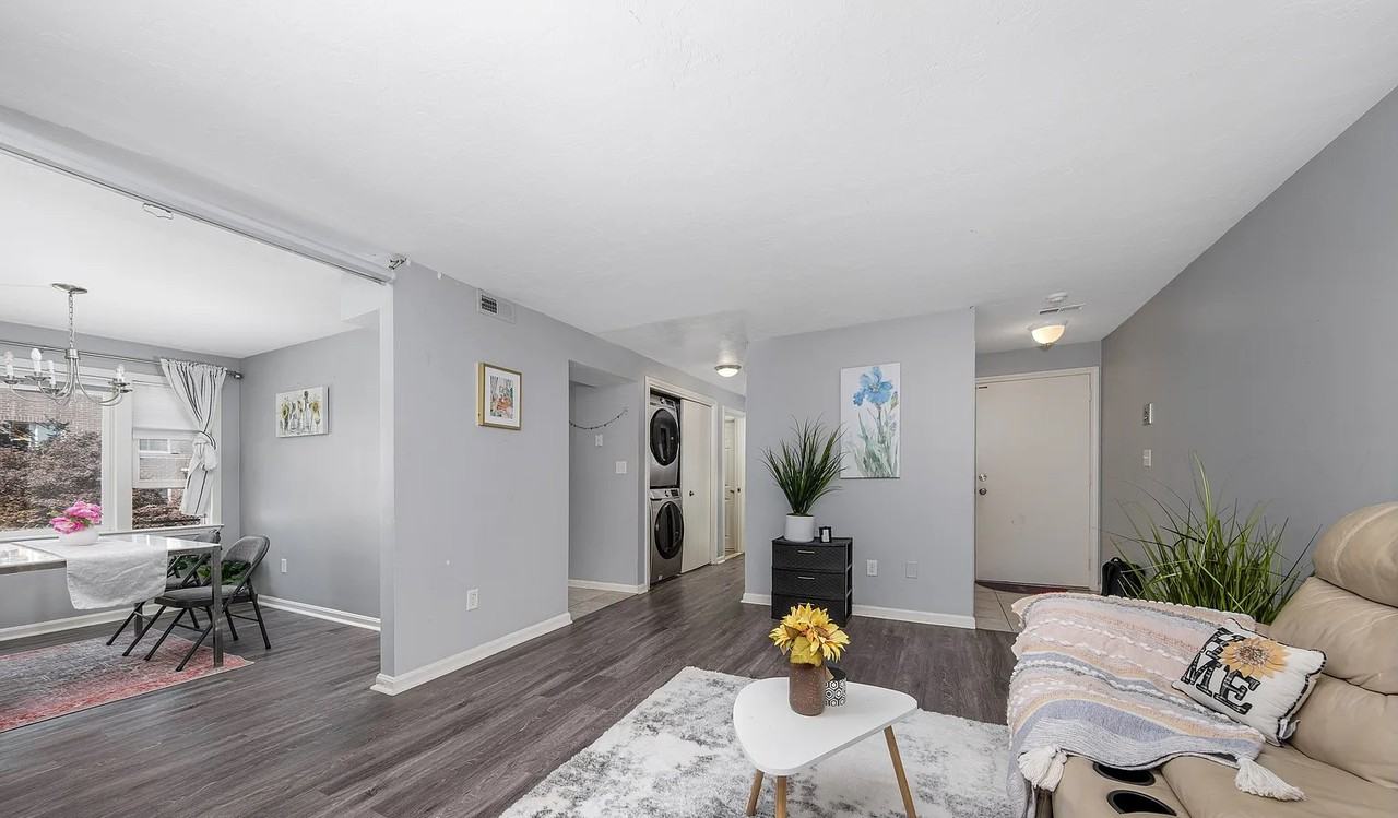 25 Rockland St - Photo 7 of 9