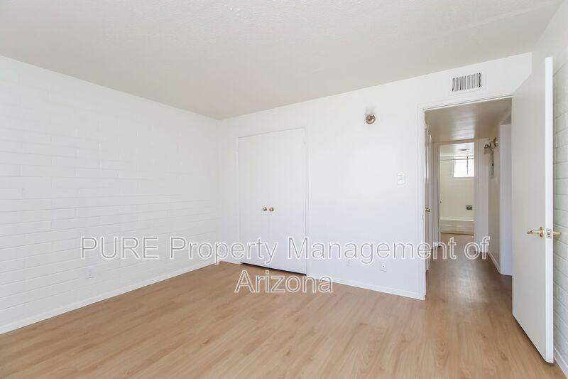221 E 2nd Ave #9 - Photo 7 of 26