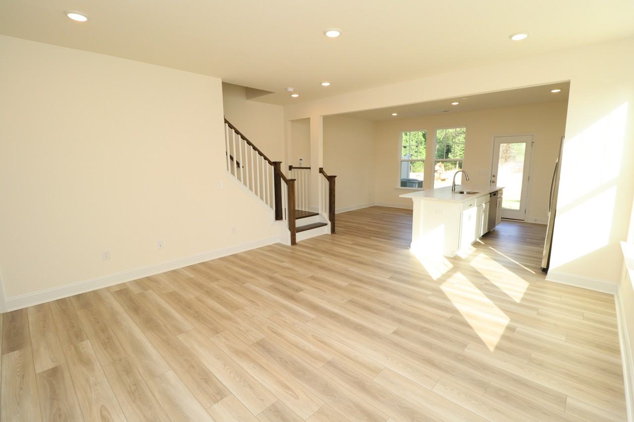 961 Kensley Grove Ln - Photo 4 of 36