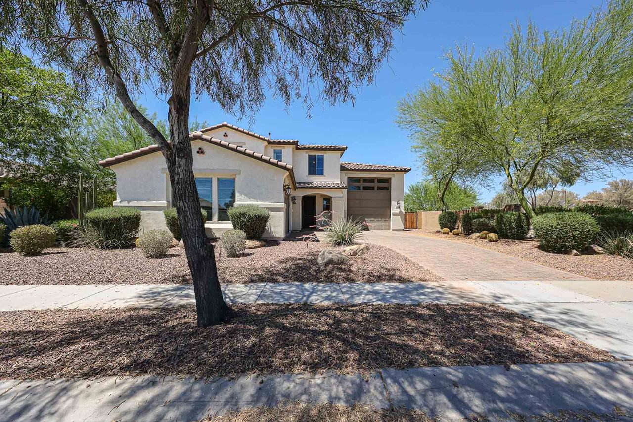 17268 W Straight Arrow Ln - Photo 2 of 50