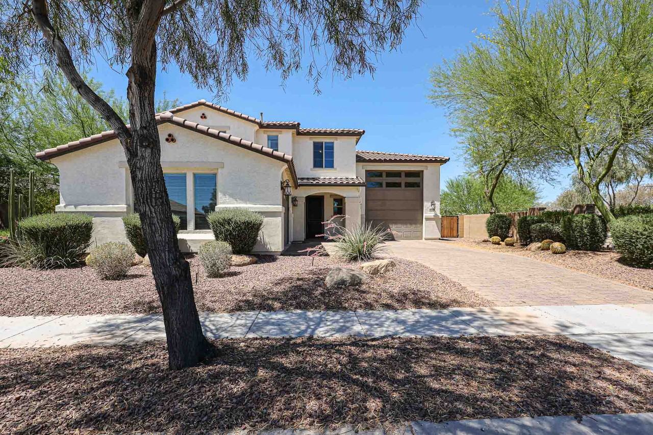 17268 W Straight Arrow Ln - Photo 3 of 50