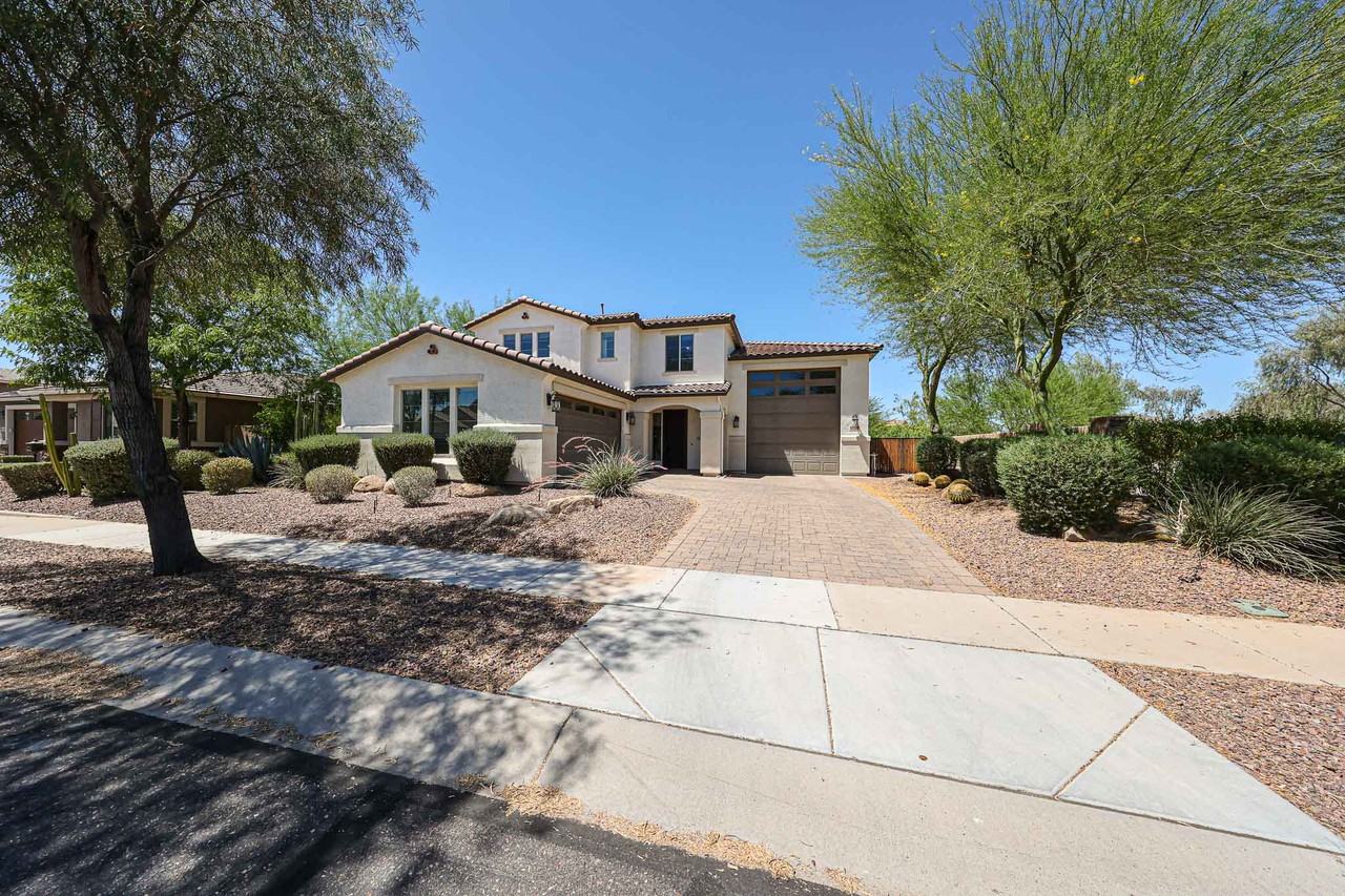 17268 W Straight Arrow Ln - Photo 4 of 50