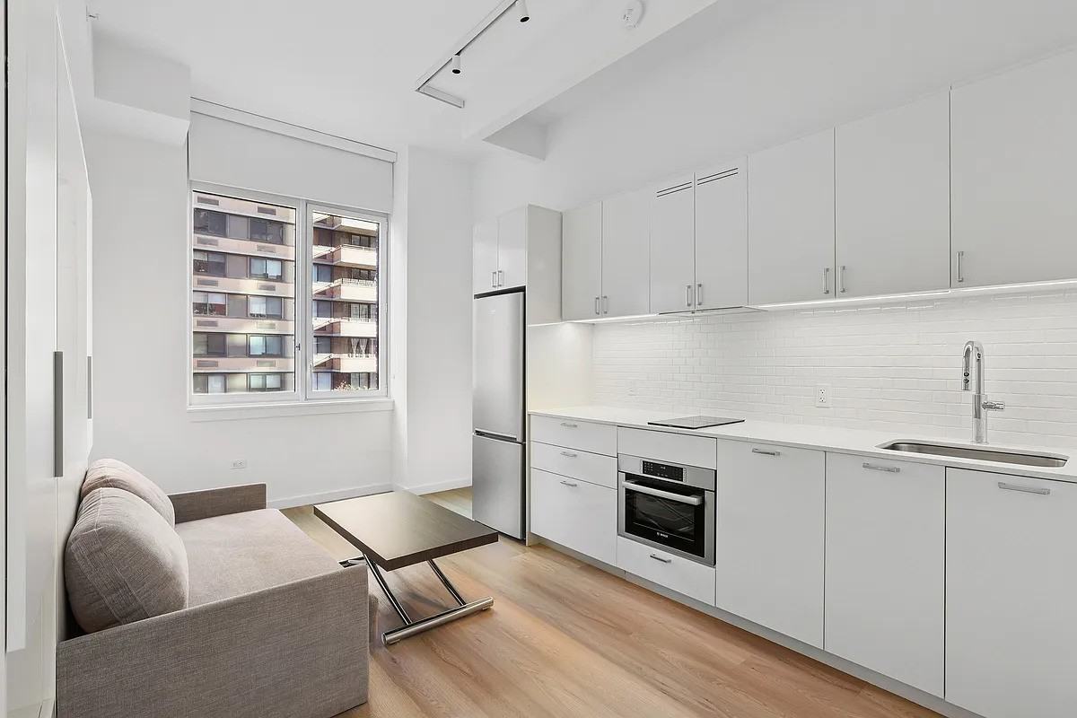 266 W 96th St - Photo 6 of 17