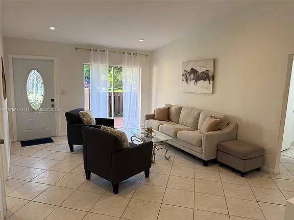 12413 Sw 112th Ter - Photo 5 of 9