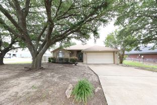5301 Williams Dr - Photo 1 of 1