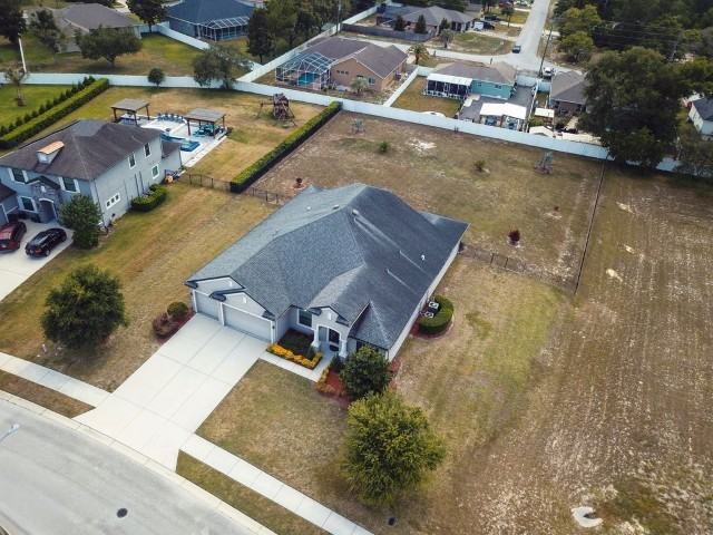 913 Buckhurst Dr - Photo 4 of 43