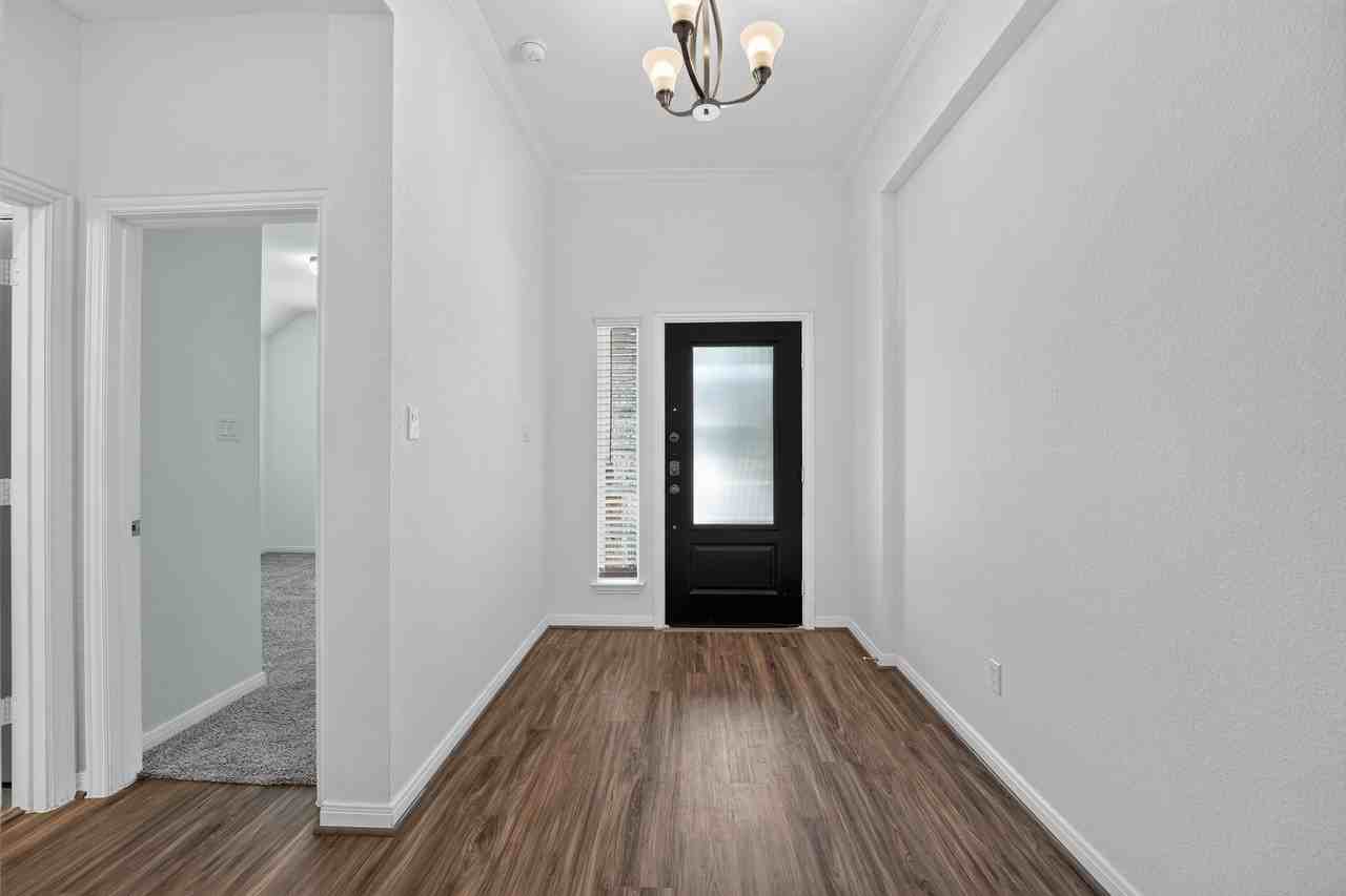 516 Panzano Dr - Photo 2 of 33