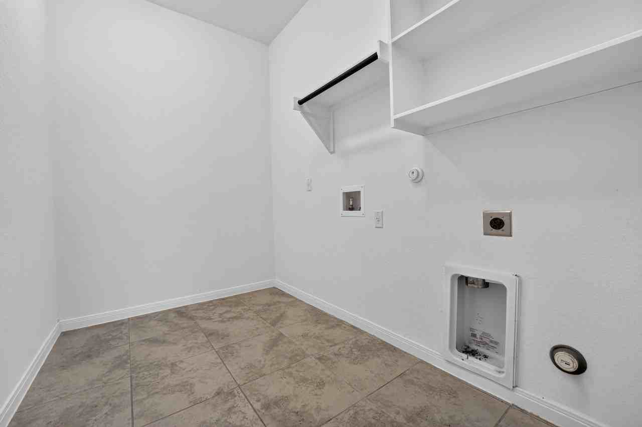 516 Panzano Dr - Photo 6 of 33