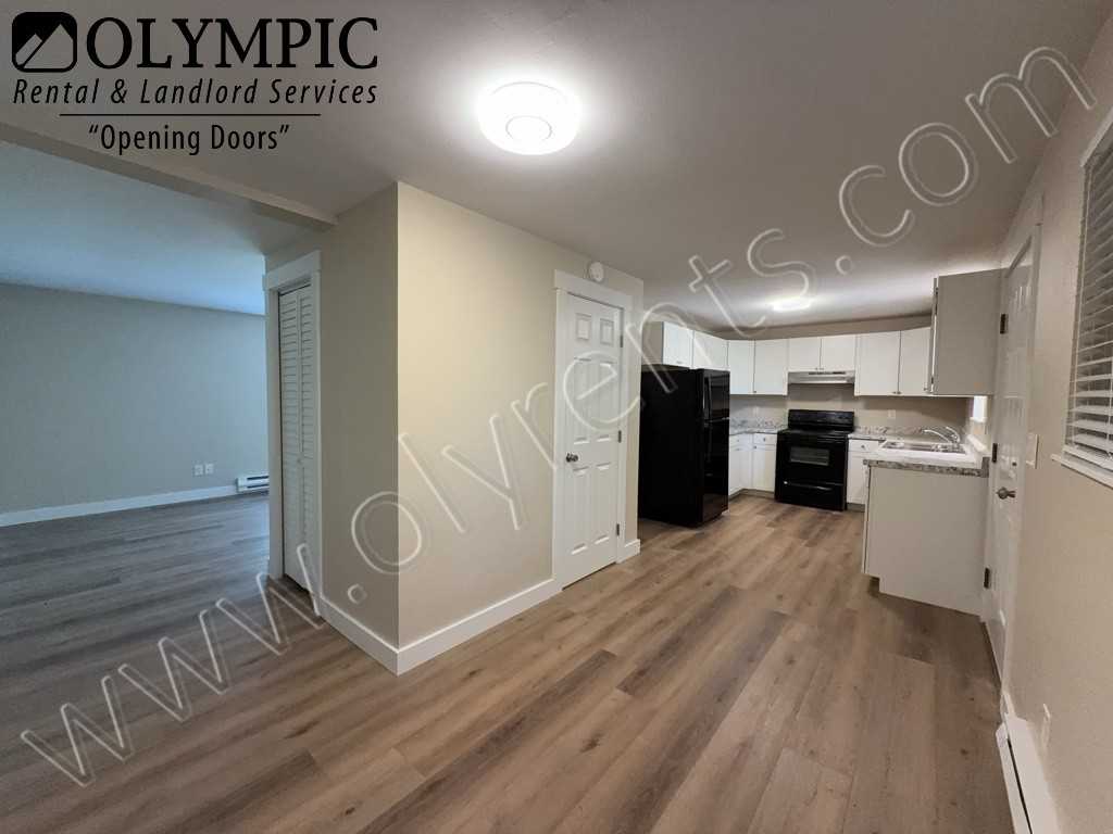923 Kaiser Rd Nw - Photo 2 of 10