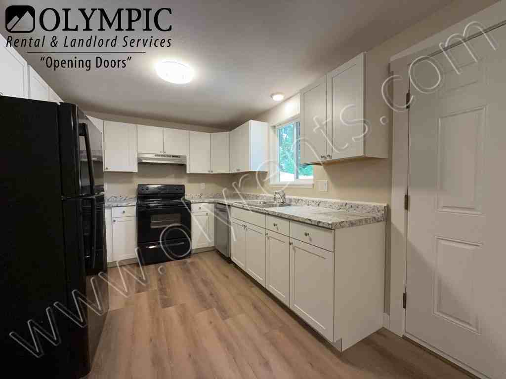 923 Kaiser Rd Nw - Photo 4 of 10