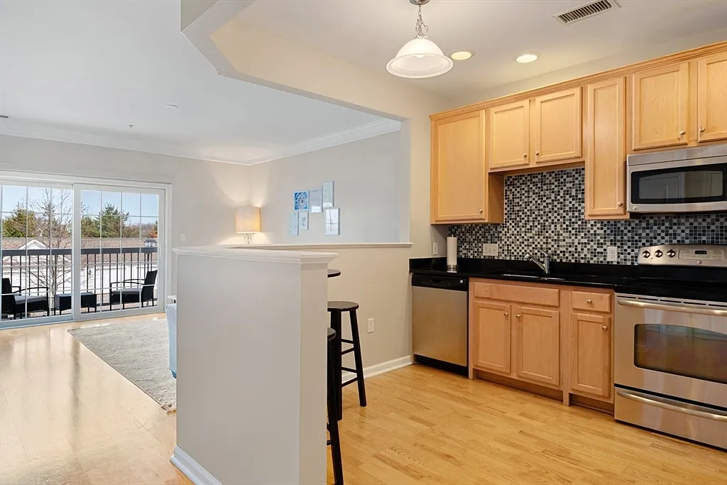 204 Clocktower Dr - Photo 5 of 20