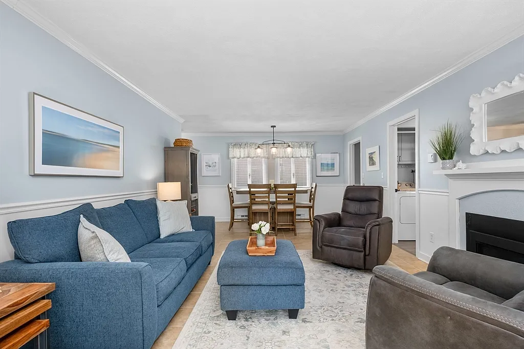 48 Landing Ln - Photo 6 of 19