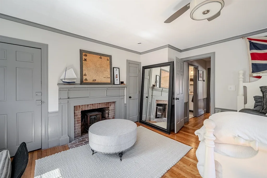 8 Williams St - Photo 4 of 19