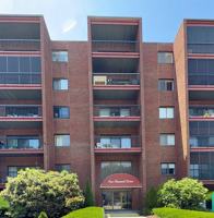 featured image of 1 Summit Dr