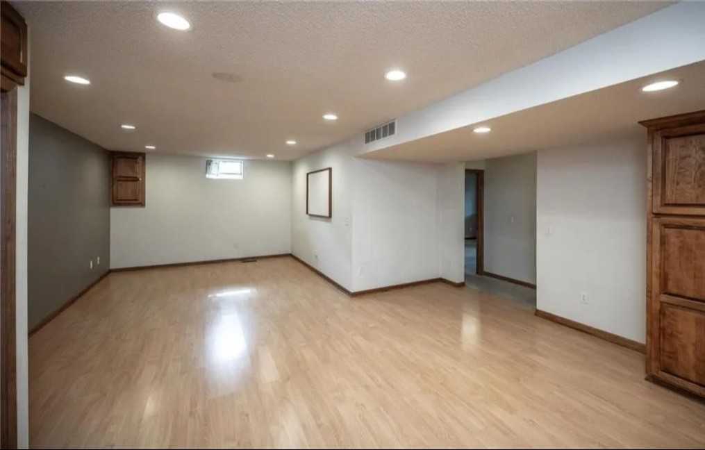 705 Grundhoefer Ct #NA - Photo 4 of 14