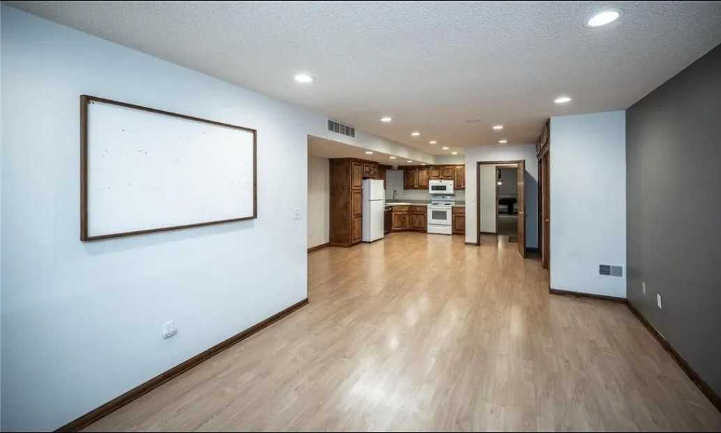 705 Grundhoefer Ct #NA - Photo 5 of 14
