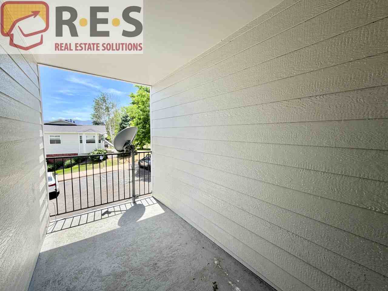 1631 S Deframe St #B8 - Photo 3 of 14