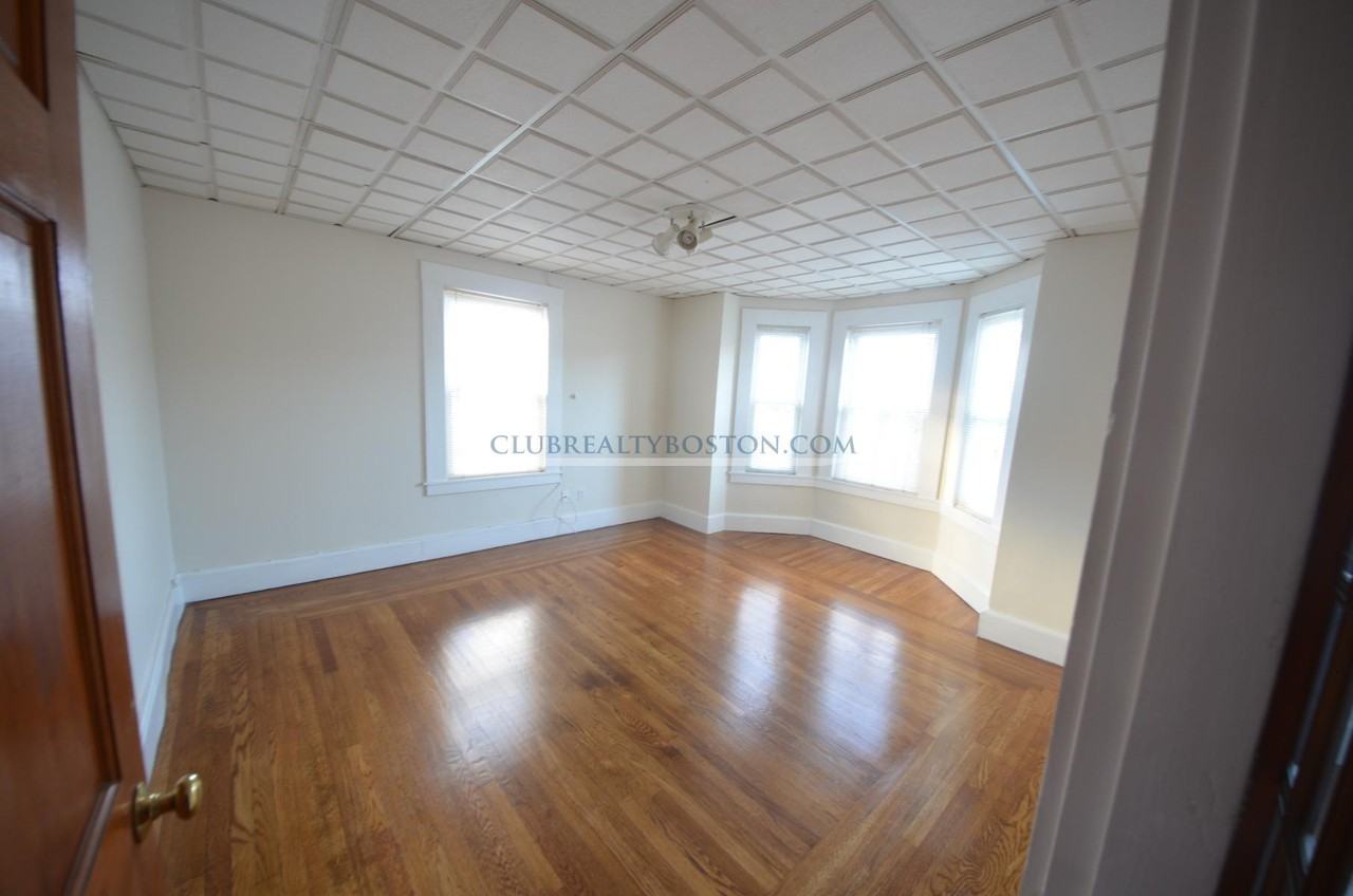 23 Cushing St #2 - Photo 2 of 23