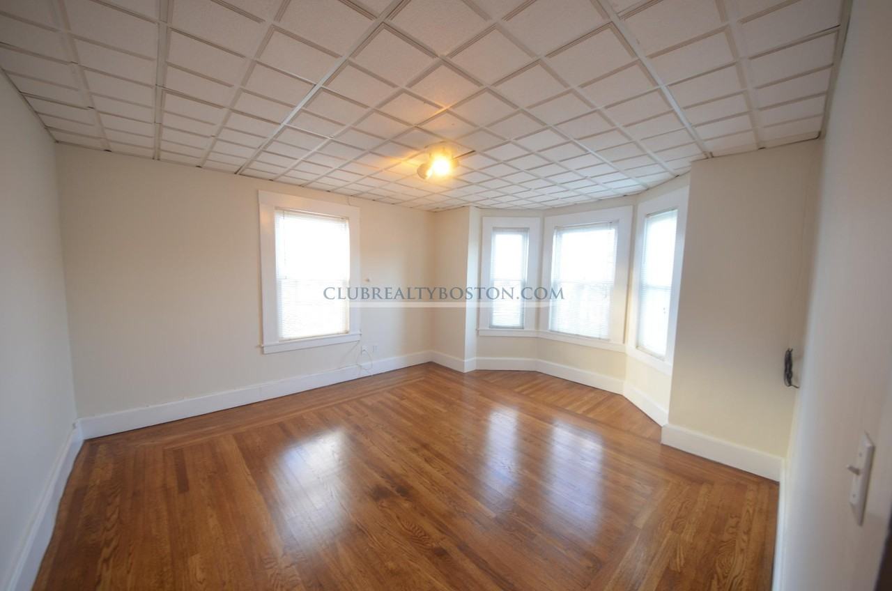 23 Cushing St #2 - Photo 3 of 23