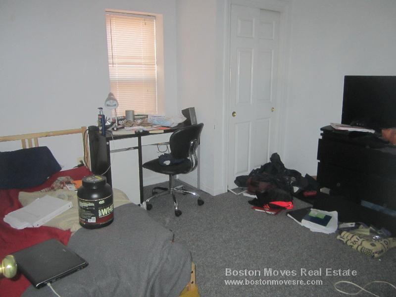 Saint Cyprians Pl. & Columbus Ave. #4R - Photo 2 of 30