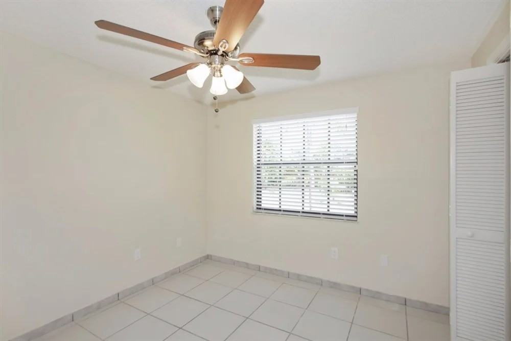 21278 Sw 91st Ave #NA - Photo 4 of 13