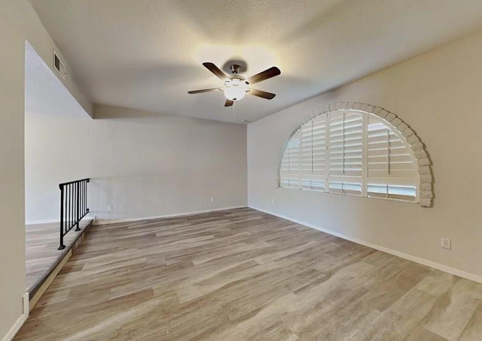 5630 W Vogel Ave #NA - Photo 5 of 12
