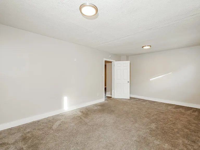 2323 N Arsenal Ave #NA - Photo 3 of 14