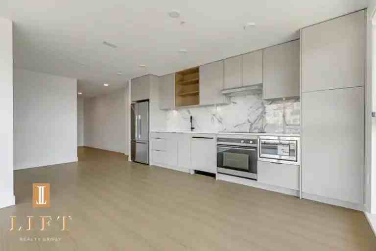 422 East 3rd St #401 - Photo 6 of 30