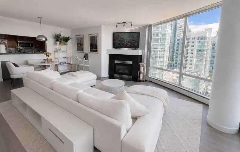 1201 Marinaside Cres #1005 - Photo 4 of 22
