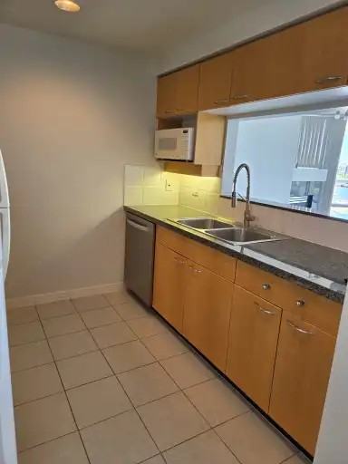 1201 Marinaside Cres #1005 - Photo 6 of 22