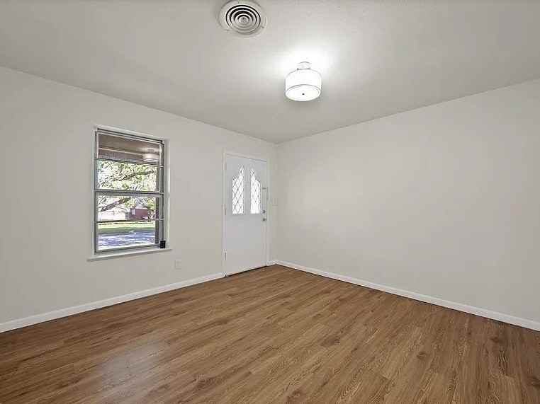 5532 Fernander Dr #NA - Photo 4 of 12