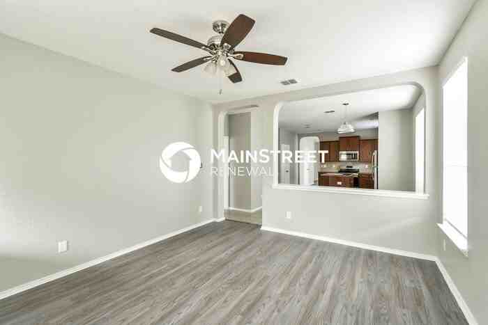 12234 Dewitt Way - Photo 4 of 16