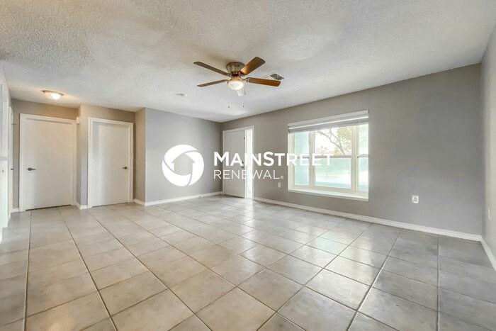 1028 Mandarin Dr - Photo 6 of 16