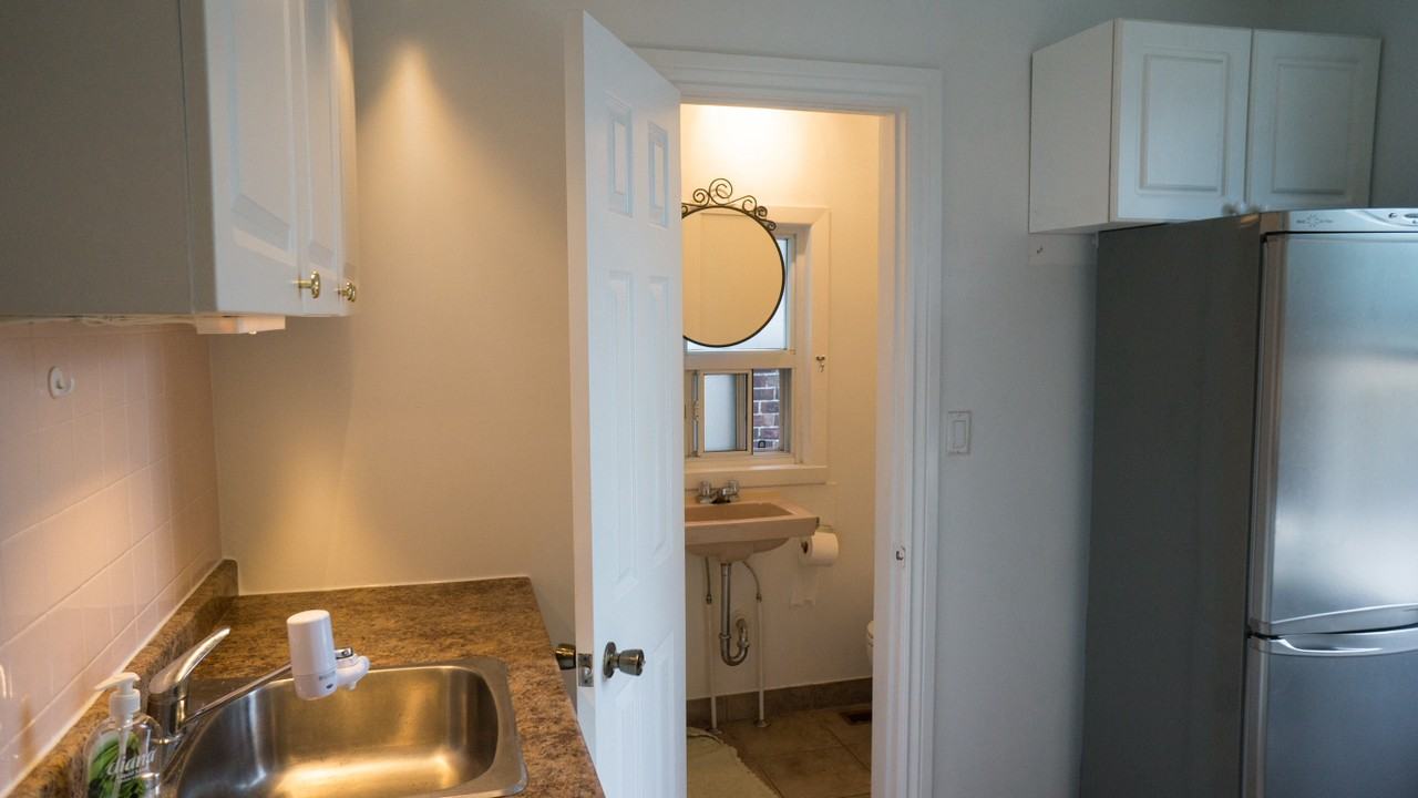 112 Millicent St - Photo 5 of 11