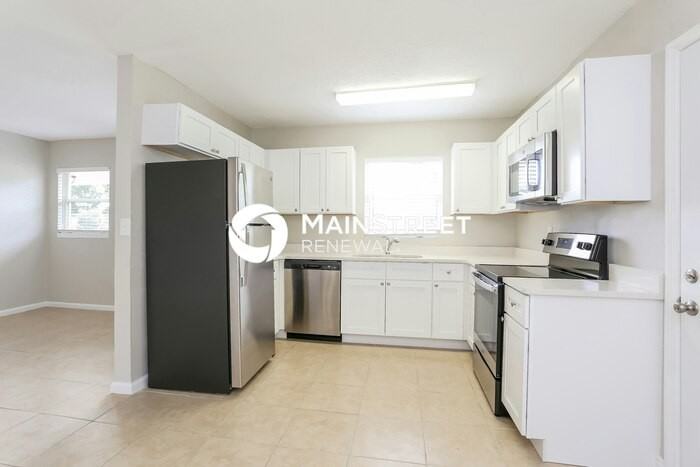 7037 Pellias Rd - Photo 6 of 16