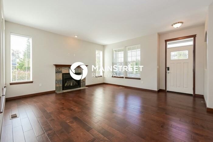 2406 43rd Ave Se - Photo 3 of 16