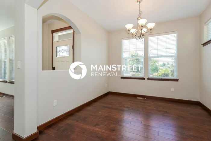2406 43rd Ave Se - Photo 6 of 16