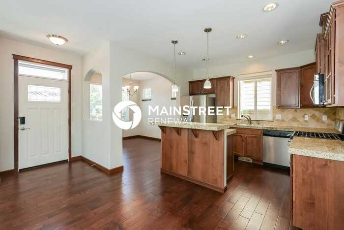 2406 43rd Ave Se - Photo 7 of 16