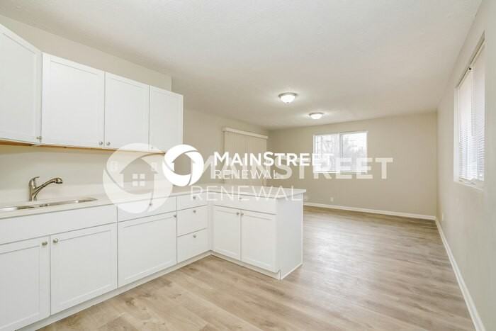 1141 N Rochester Ave - Photo 7 of 17