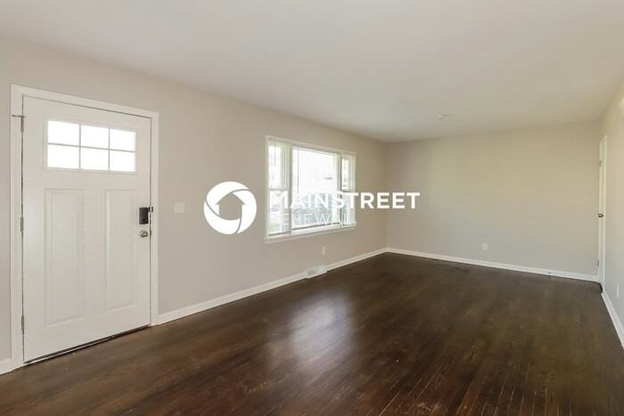 4135 N Spruce Ave - Photo 5 of 17