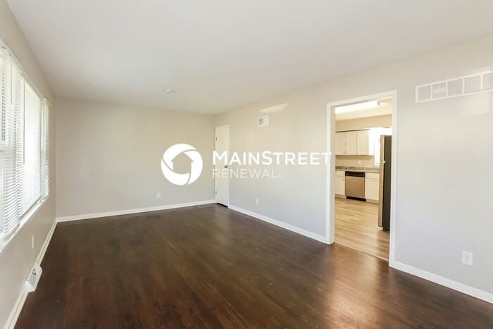 4135 N Spruce Ave - Photo 6 of 17
