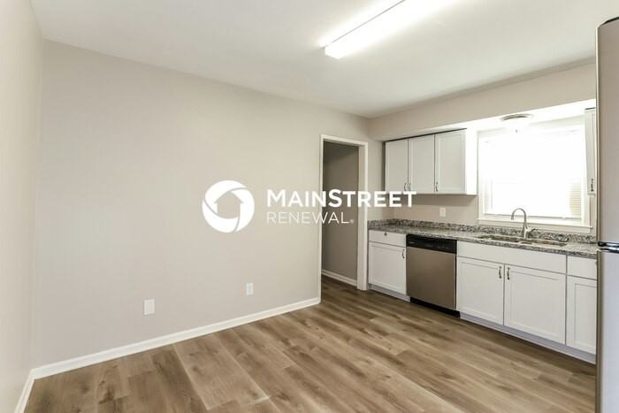 4135 N Spruce Ave - Photo 7 of 17
