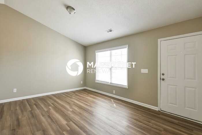 500 Ogburn Rd - Photo 2 of 15
