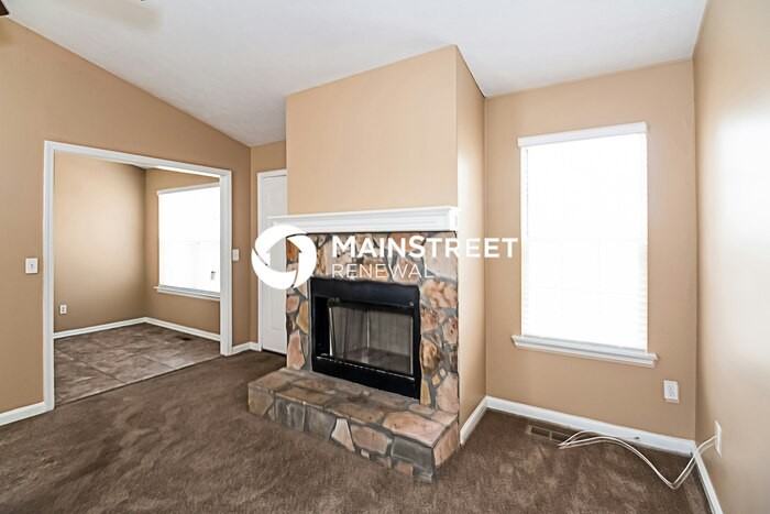 515 Shaggy Hickory Trl - Photo 2 of 15